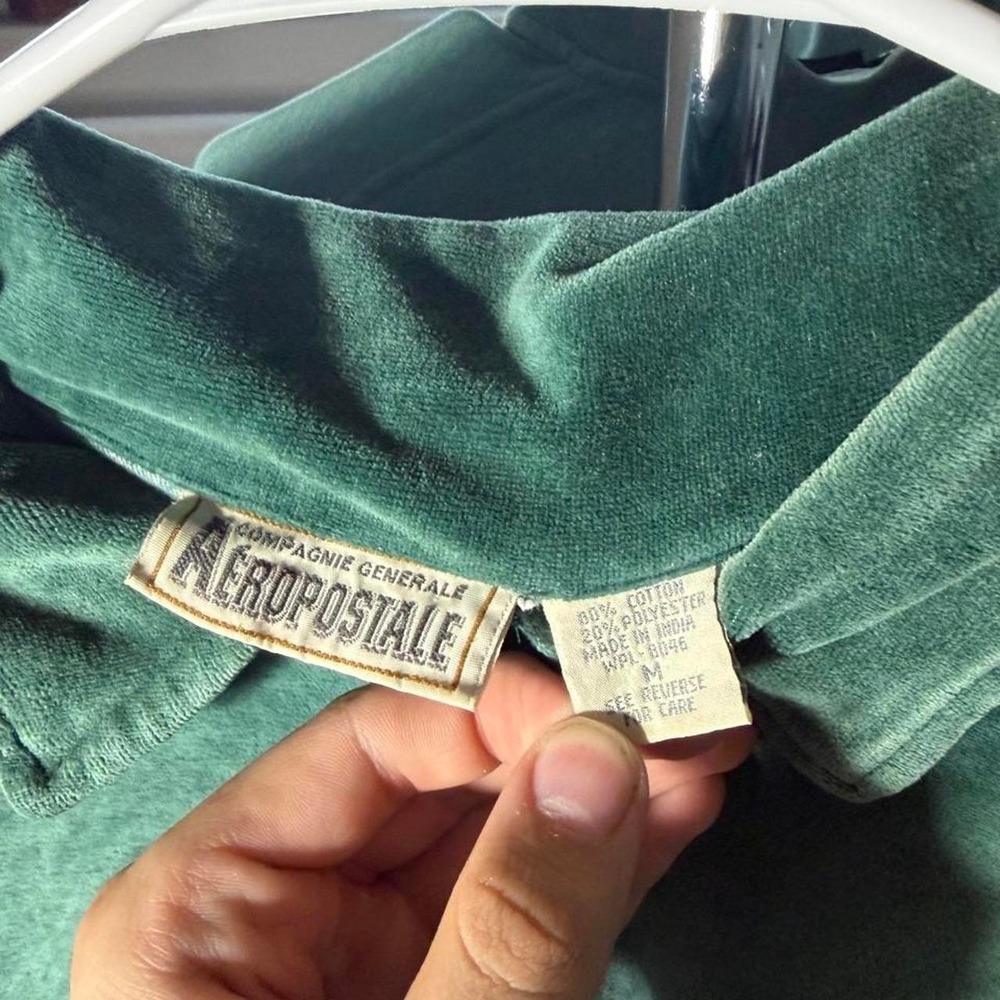 y2k Green Aeropostale long sleeve polo shirt - Picture 2 of 3